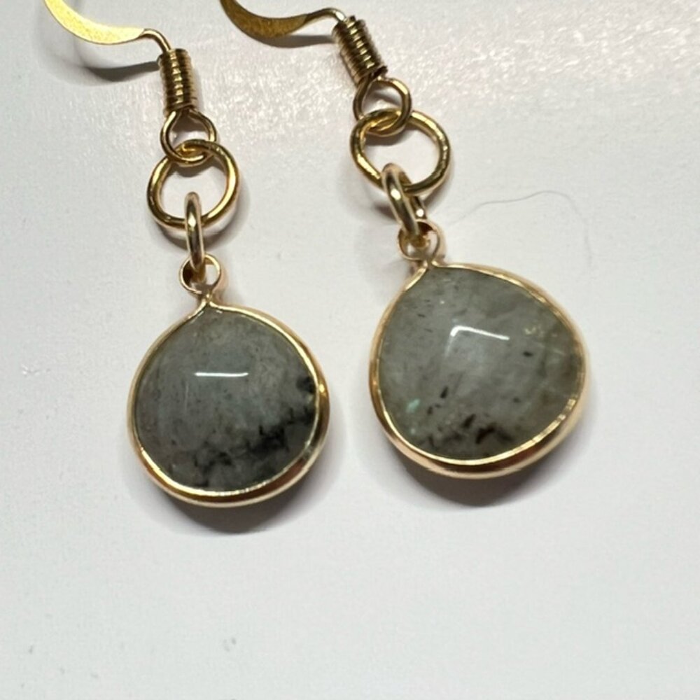 Natural Grey Stone dangle drop earrings in gold-toned setting.